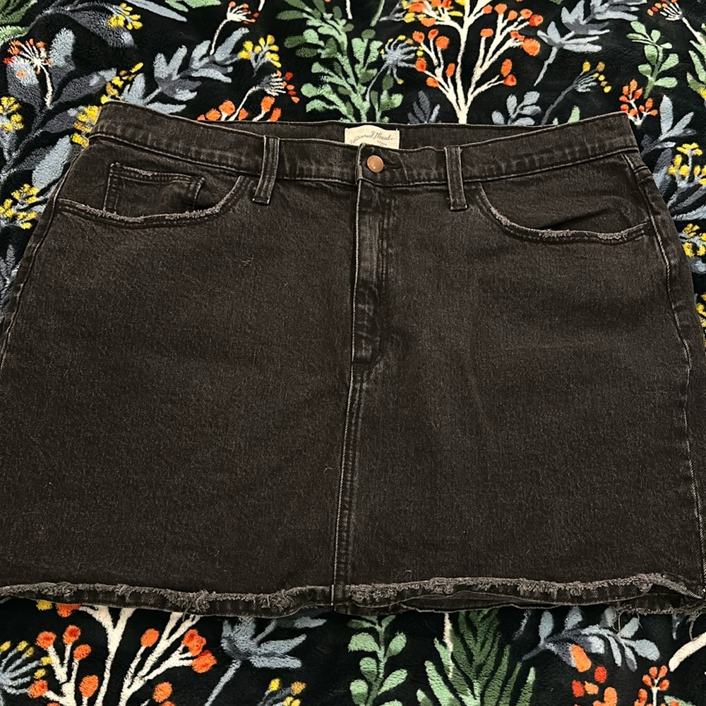 Universal Thread Black Denim Skirt- 18
